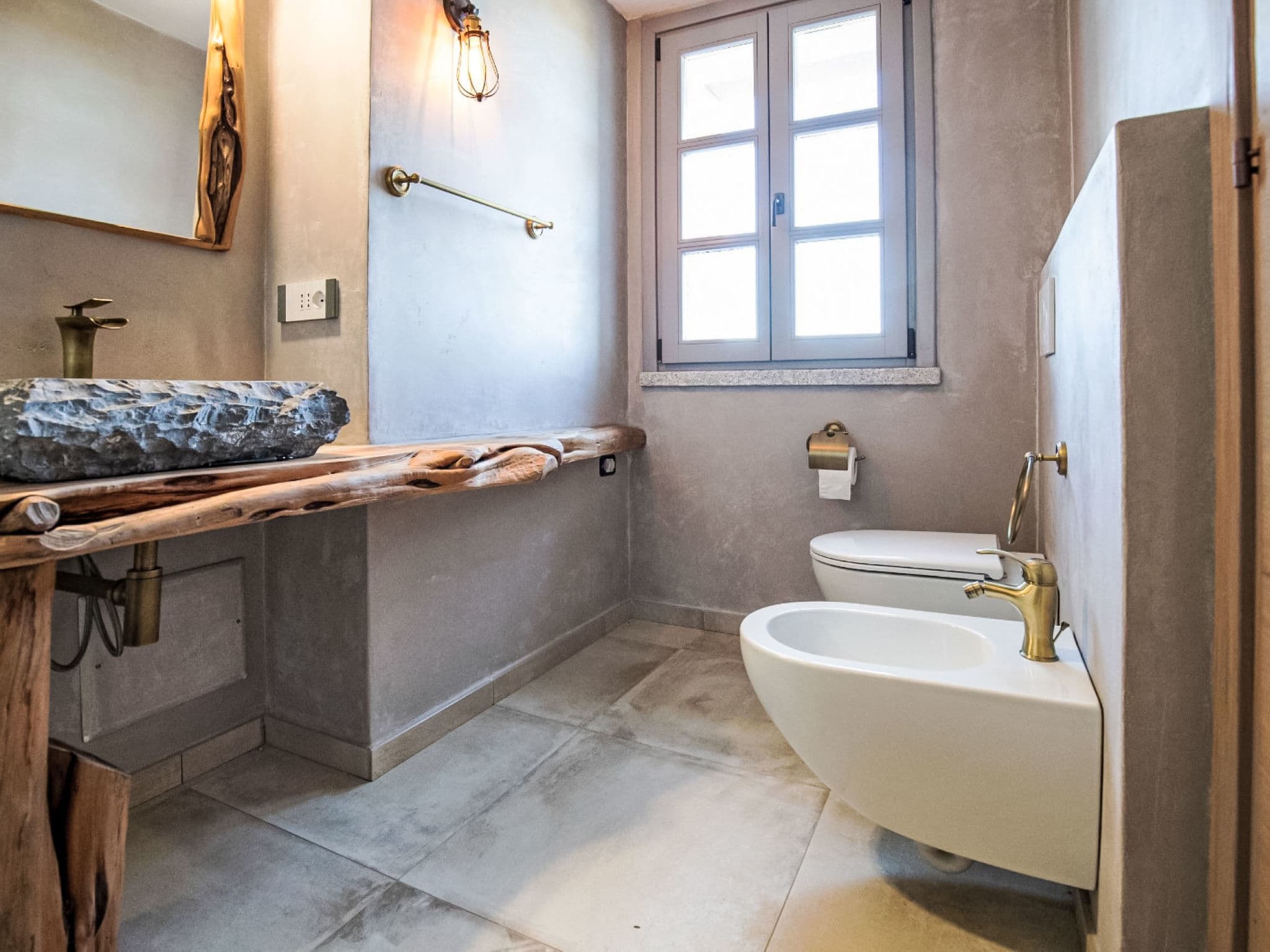 Bathroom / Wellness