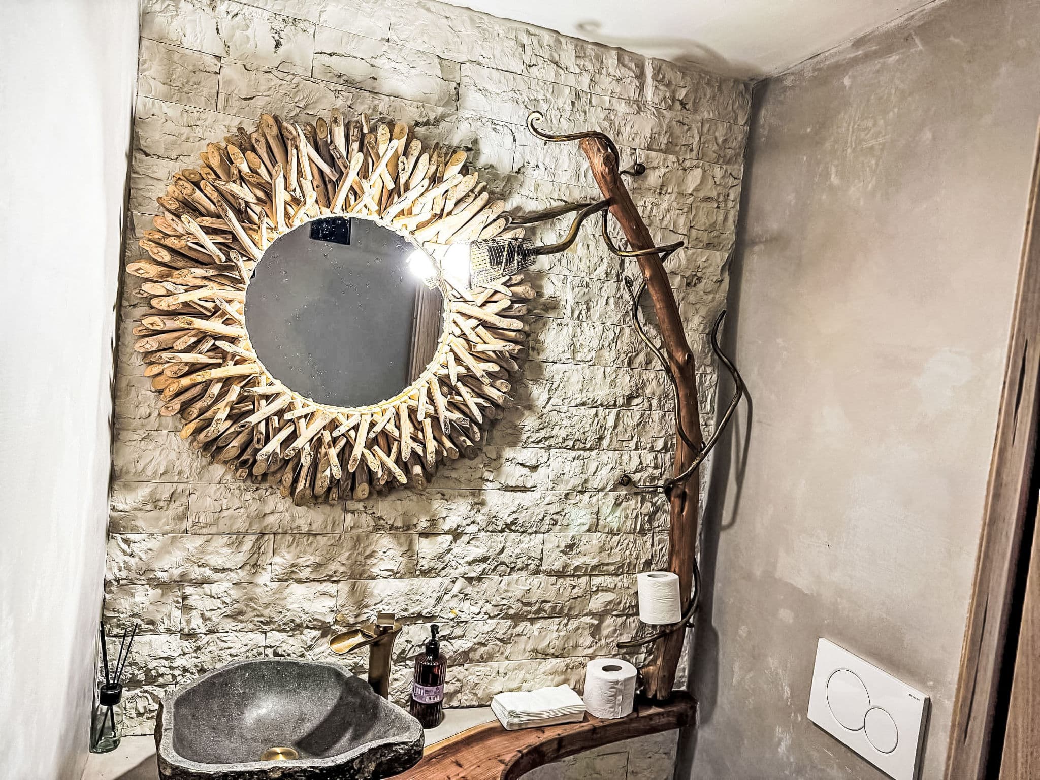Bathroom / Wellness