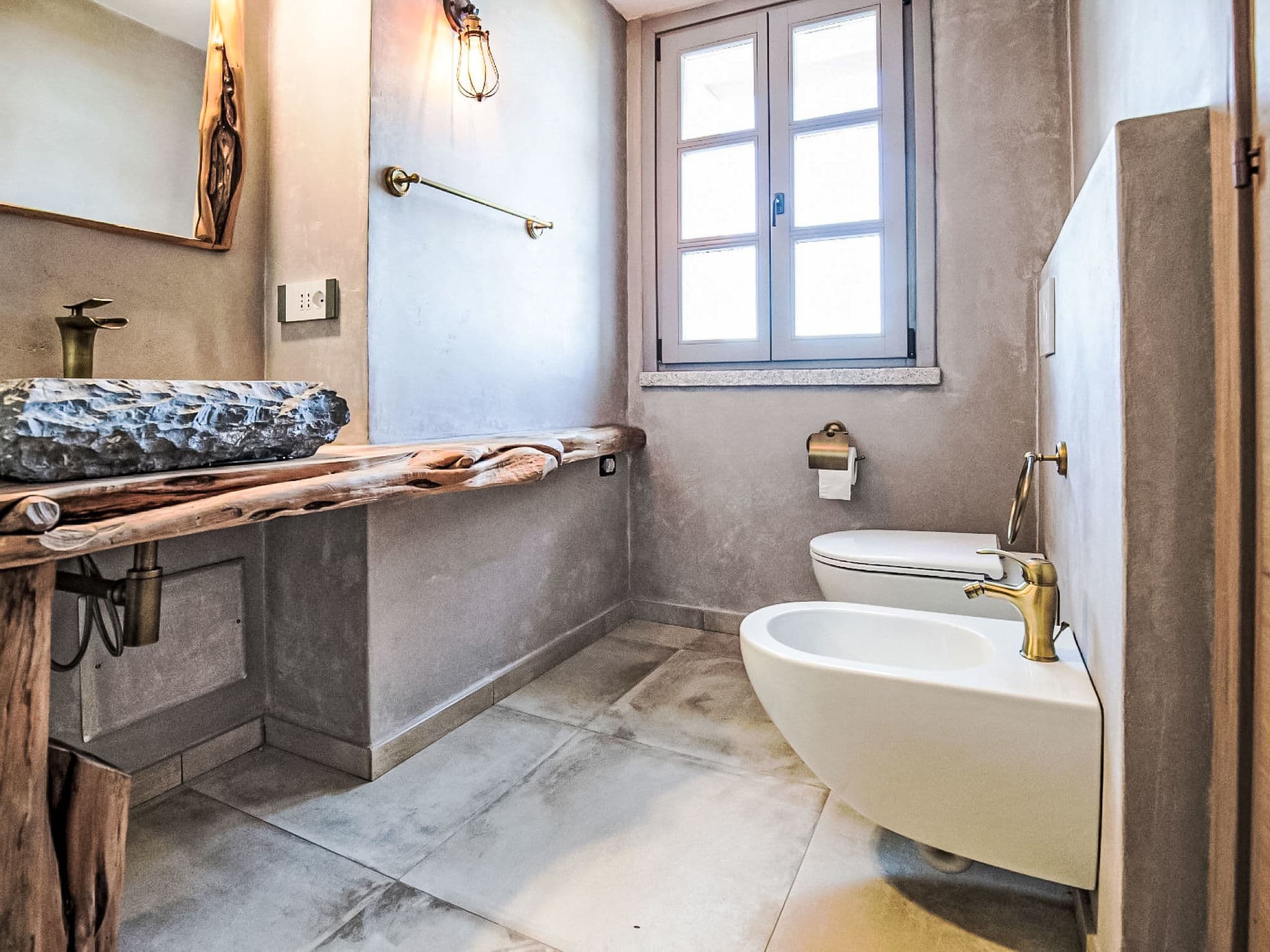 Bathroom / Wellness