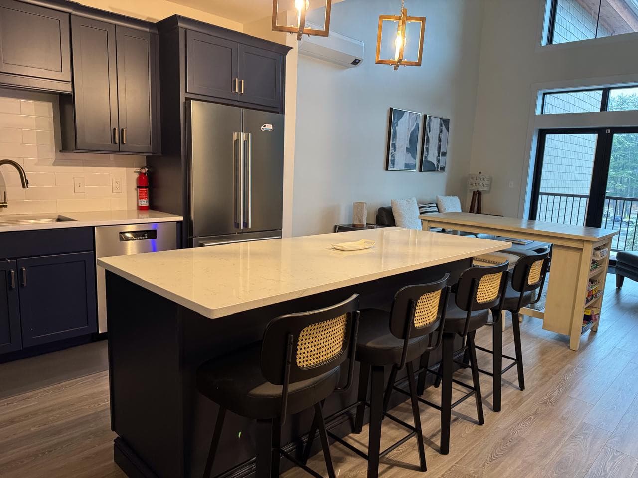 306 kitchen.jpeg
