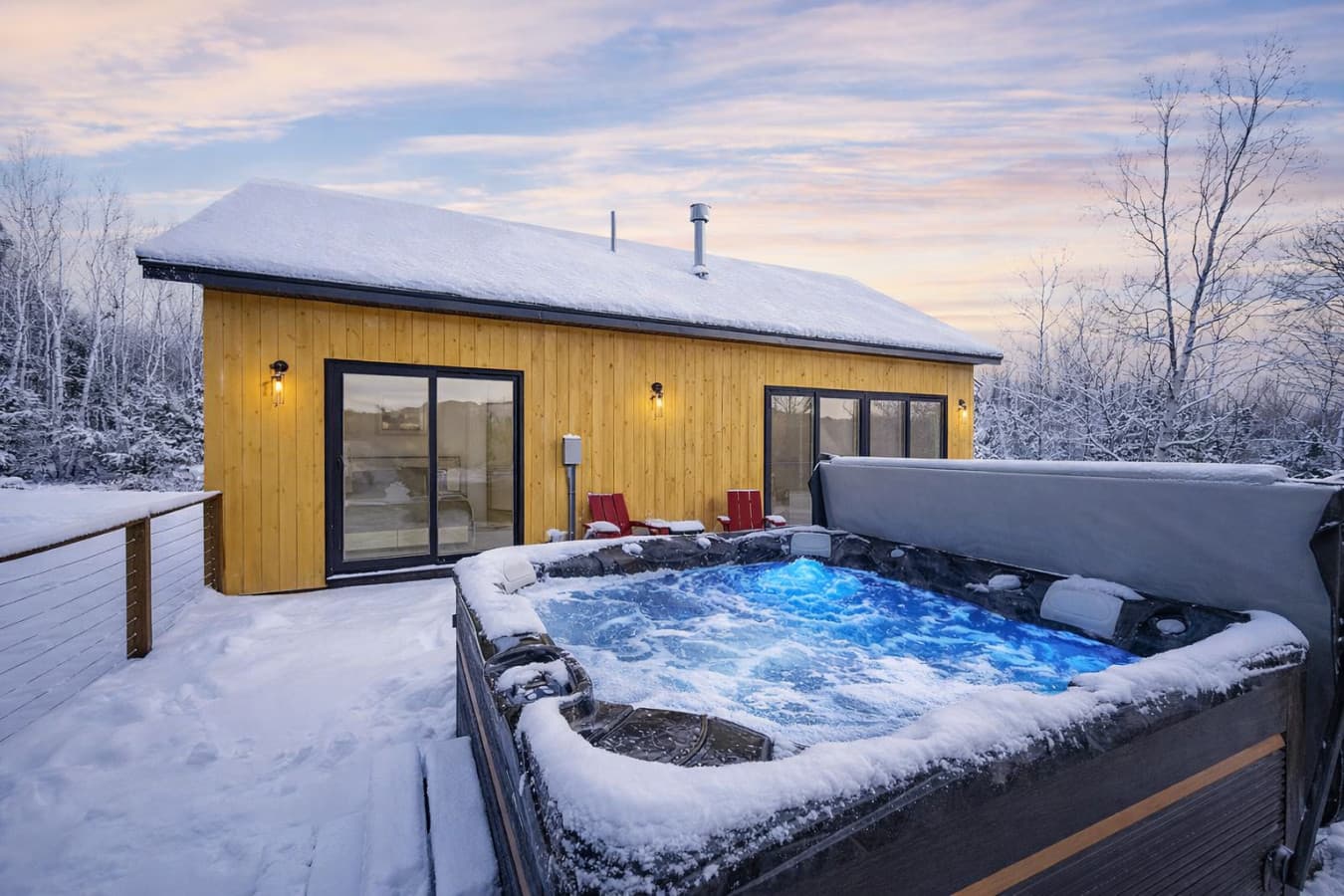 Peaks & Pines | 5 Min to Ski Resort, HotTub, Views