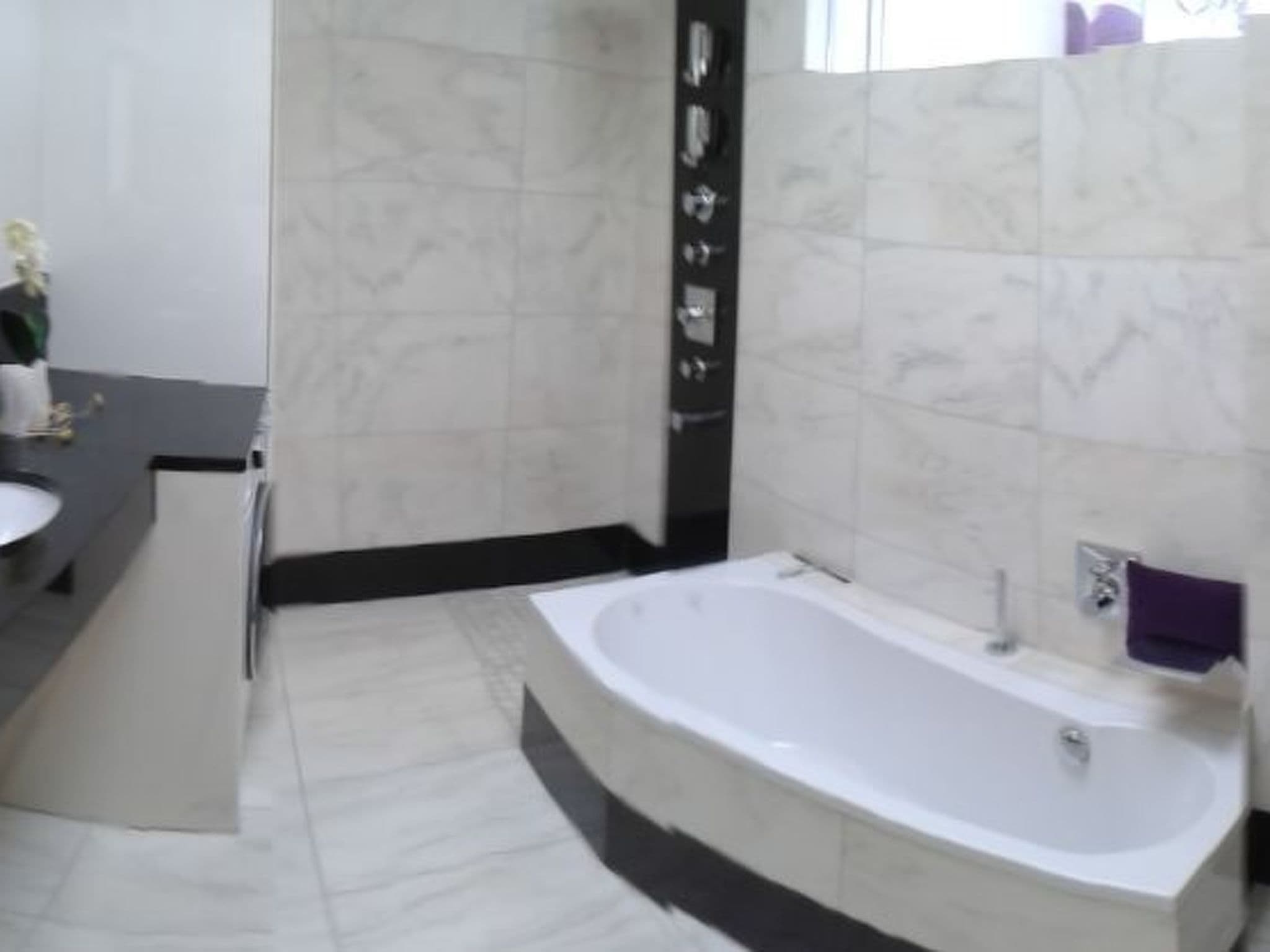Gallery Image 20