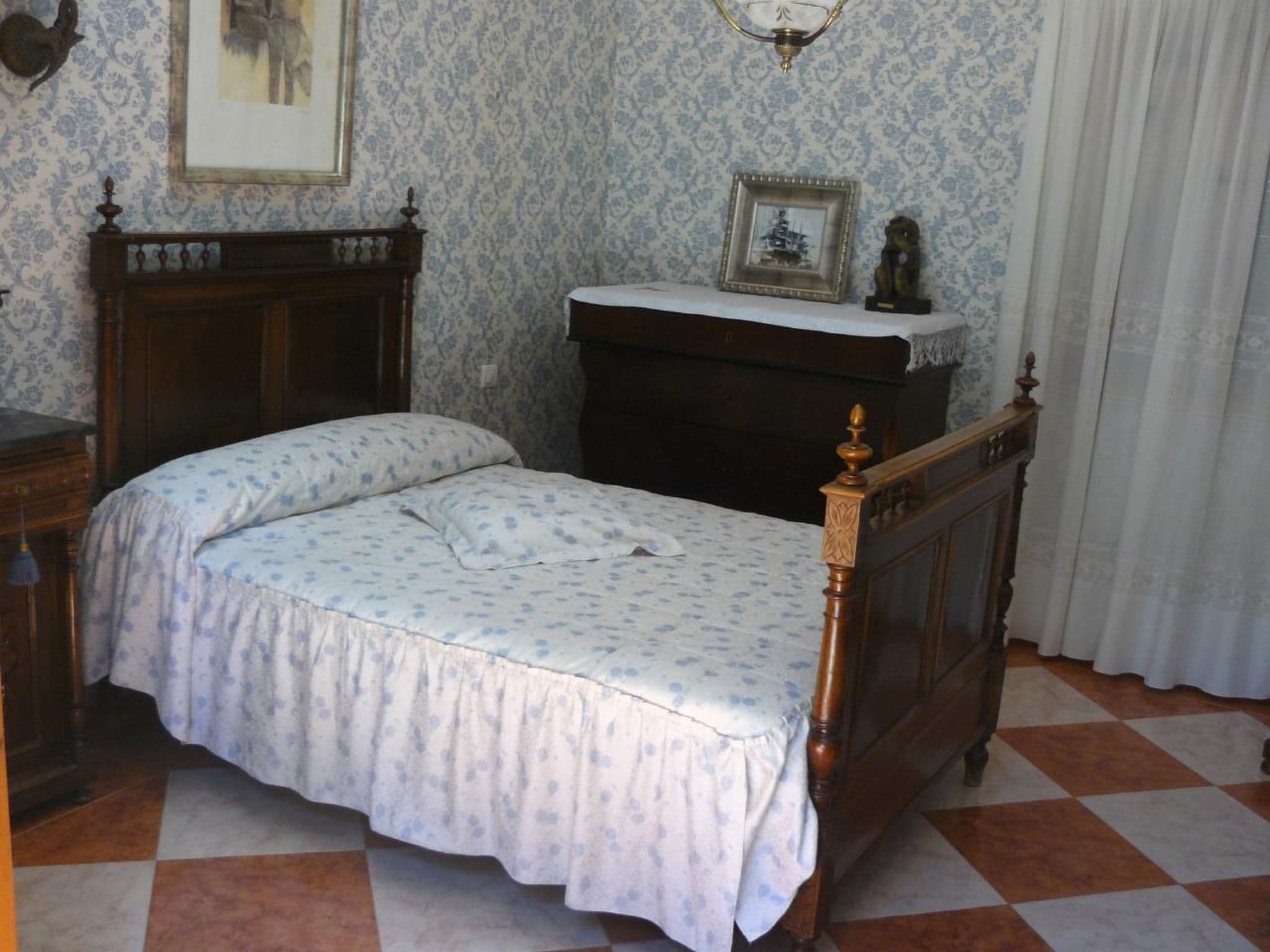 Gallery Image 18