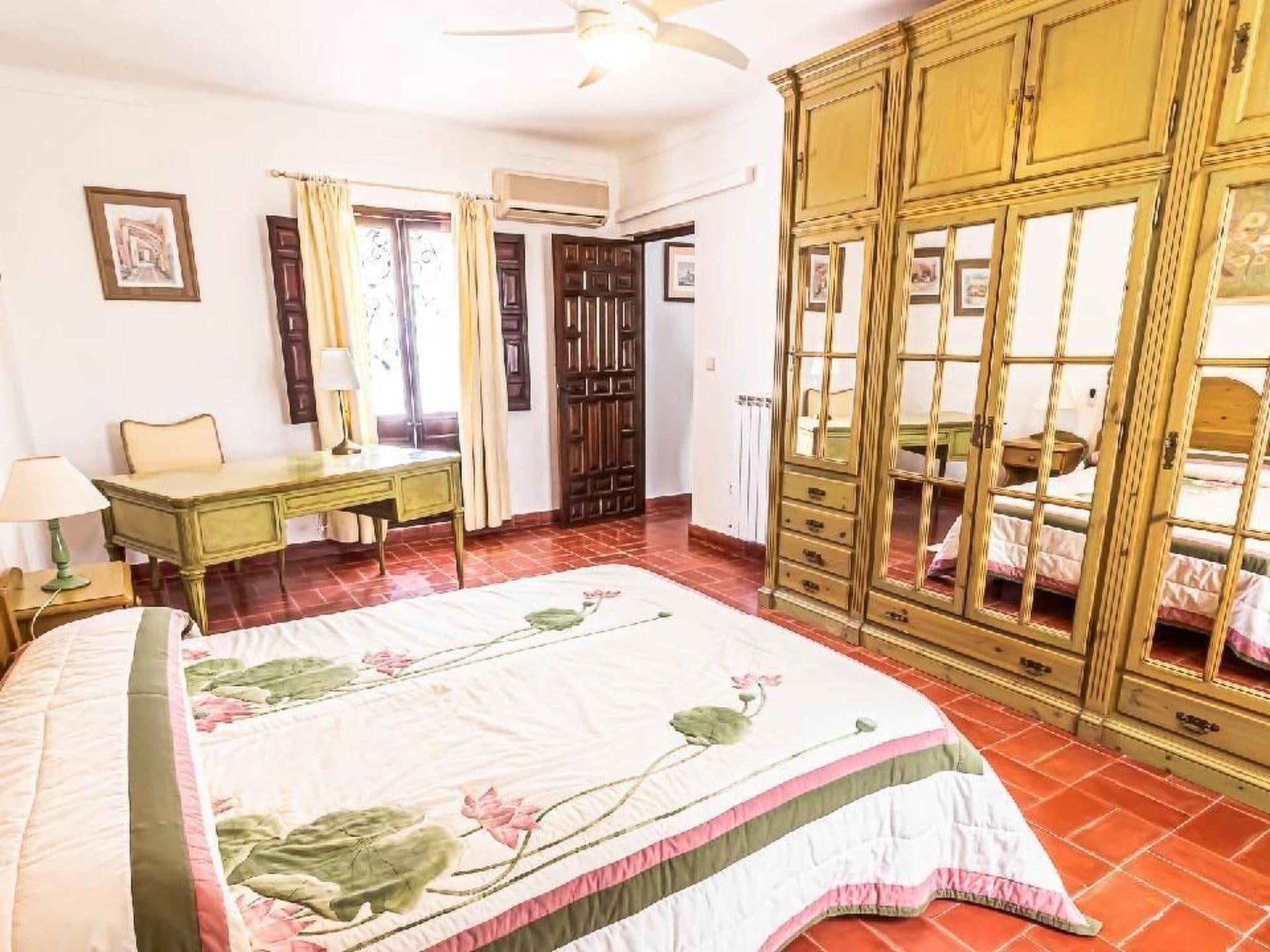 Gallery Image 8