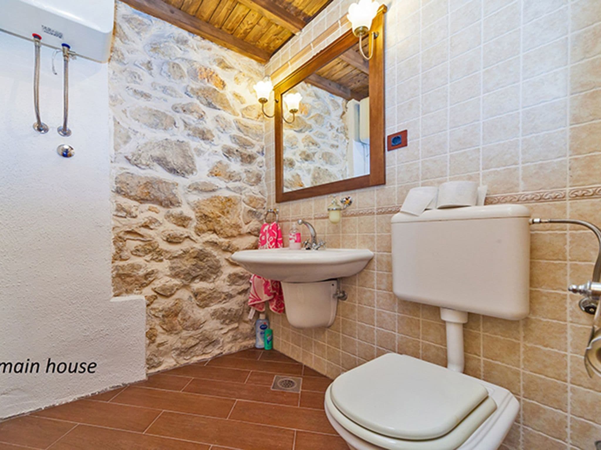 Bathroom / Wellness
