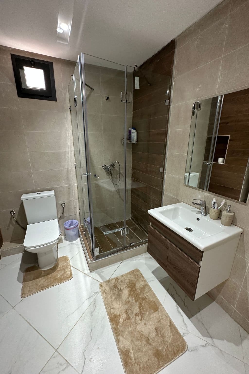 Gallery Image 12