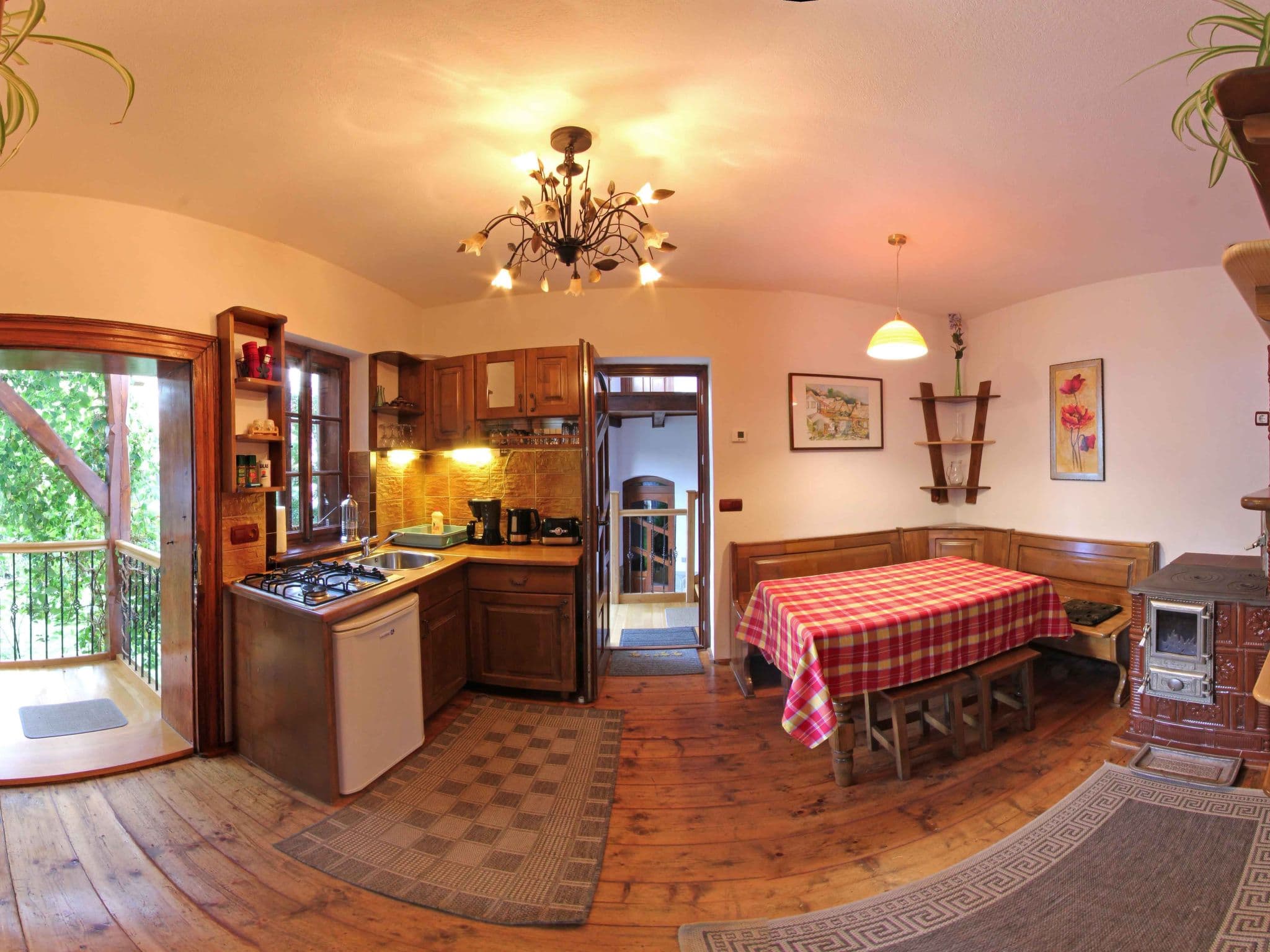 Kitchen / Dining Room