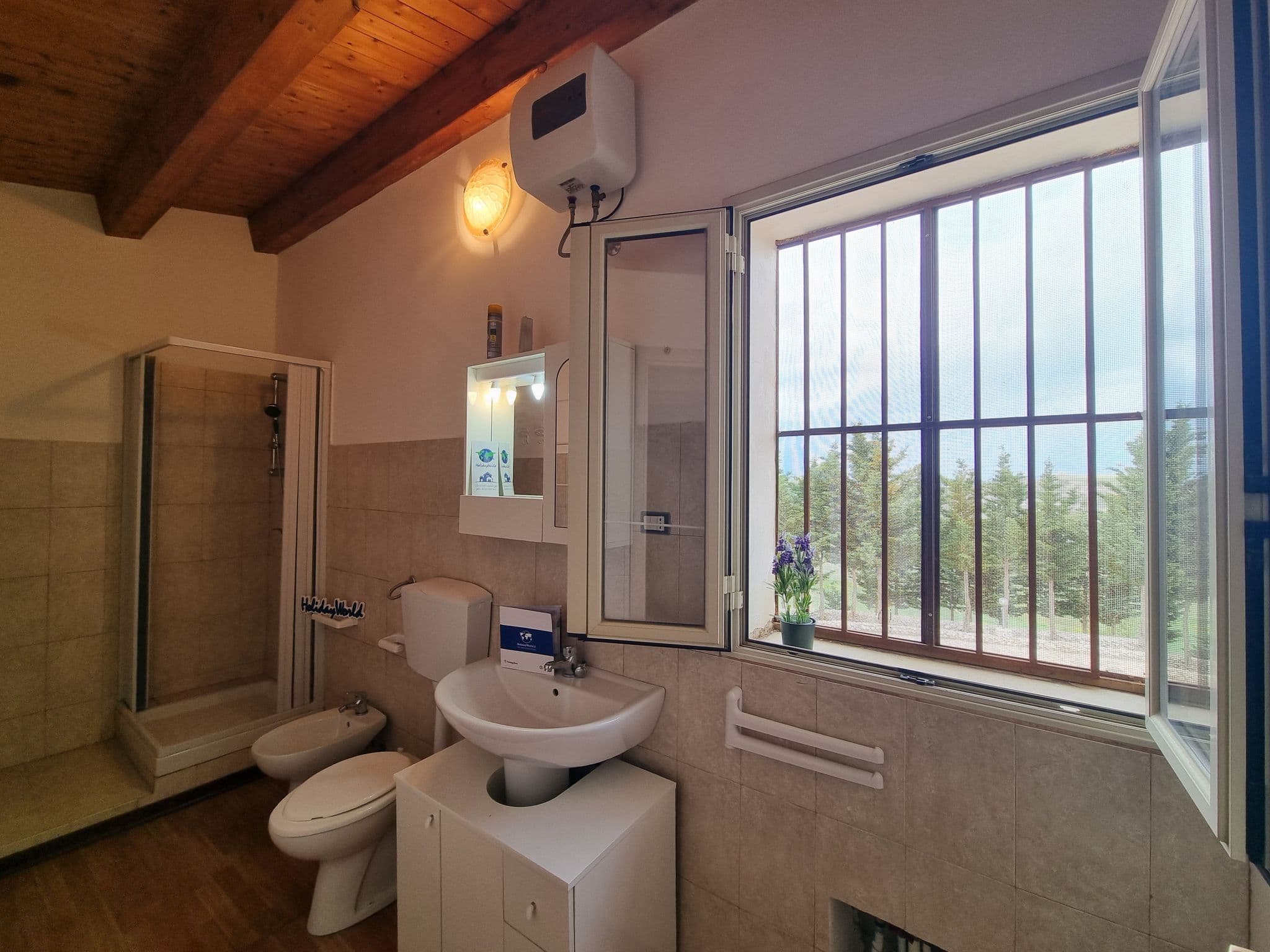 Bathroom / Wellness