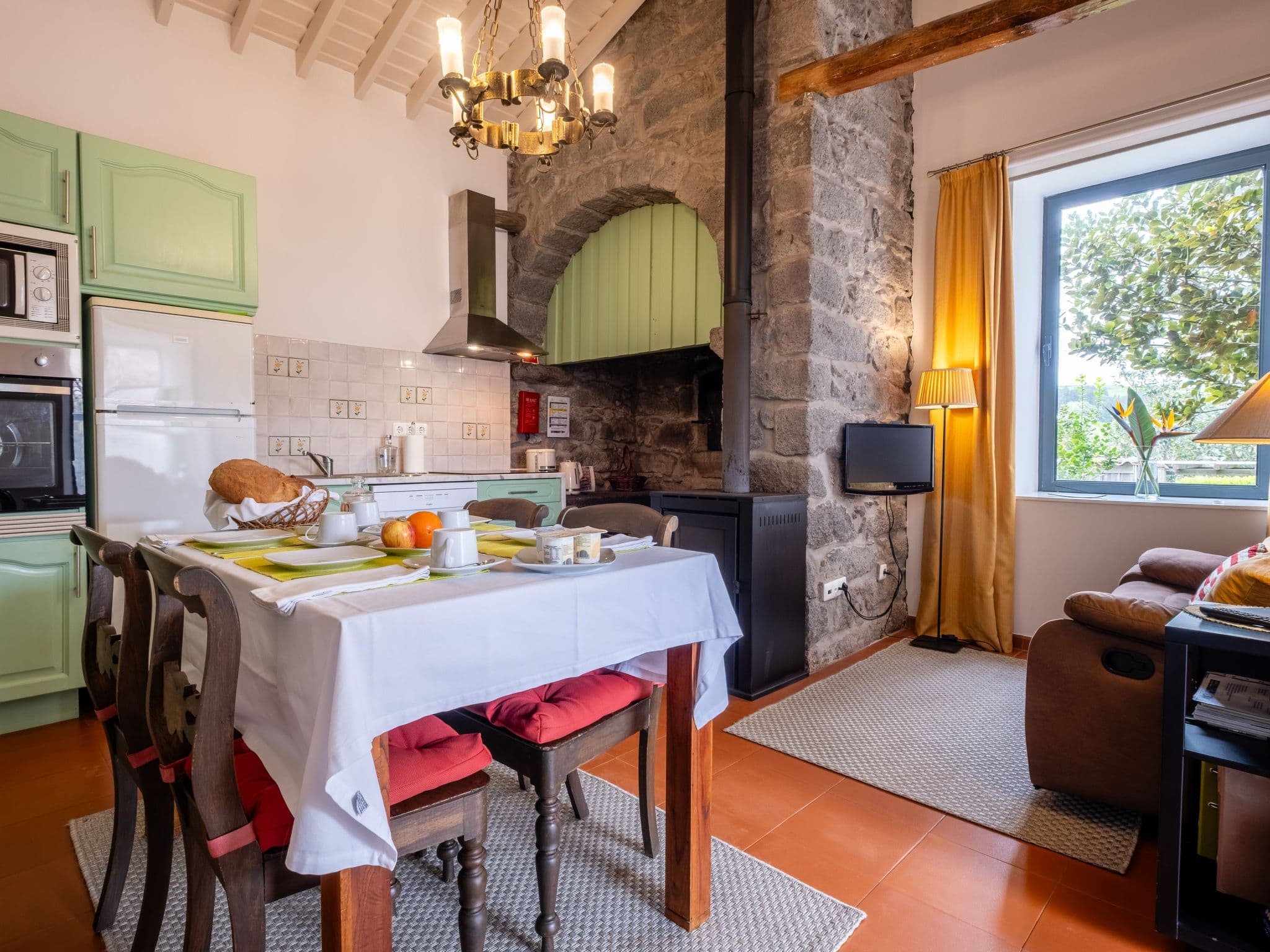 Kitchen / Dining Room