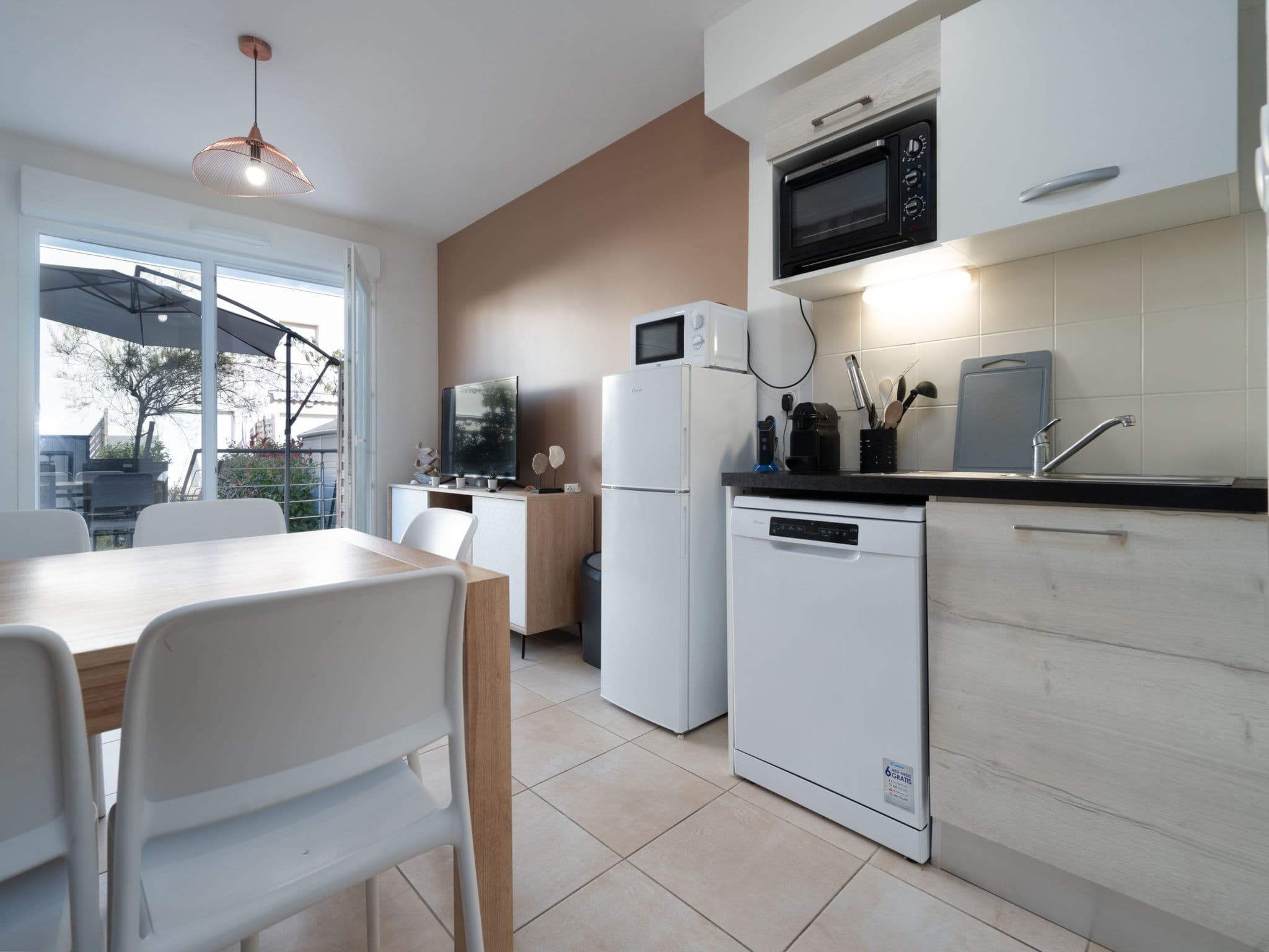 Kitchen / Dining Room