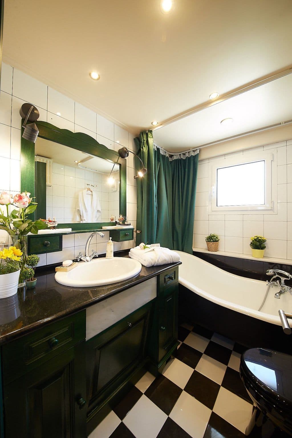 Bathroom / Wellness
