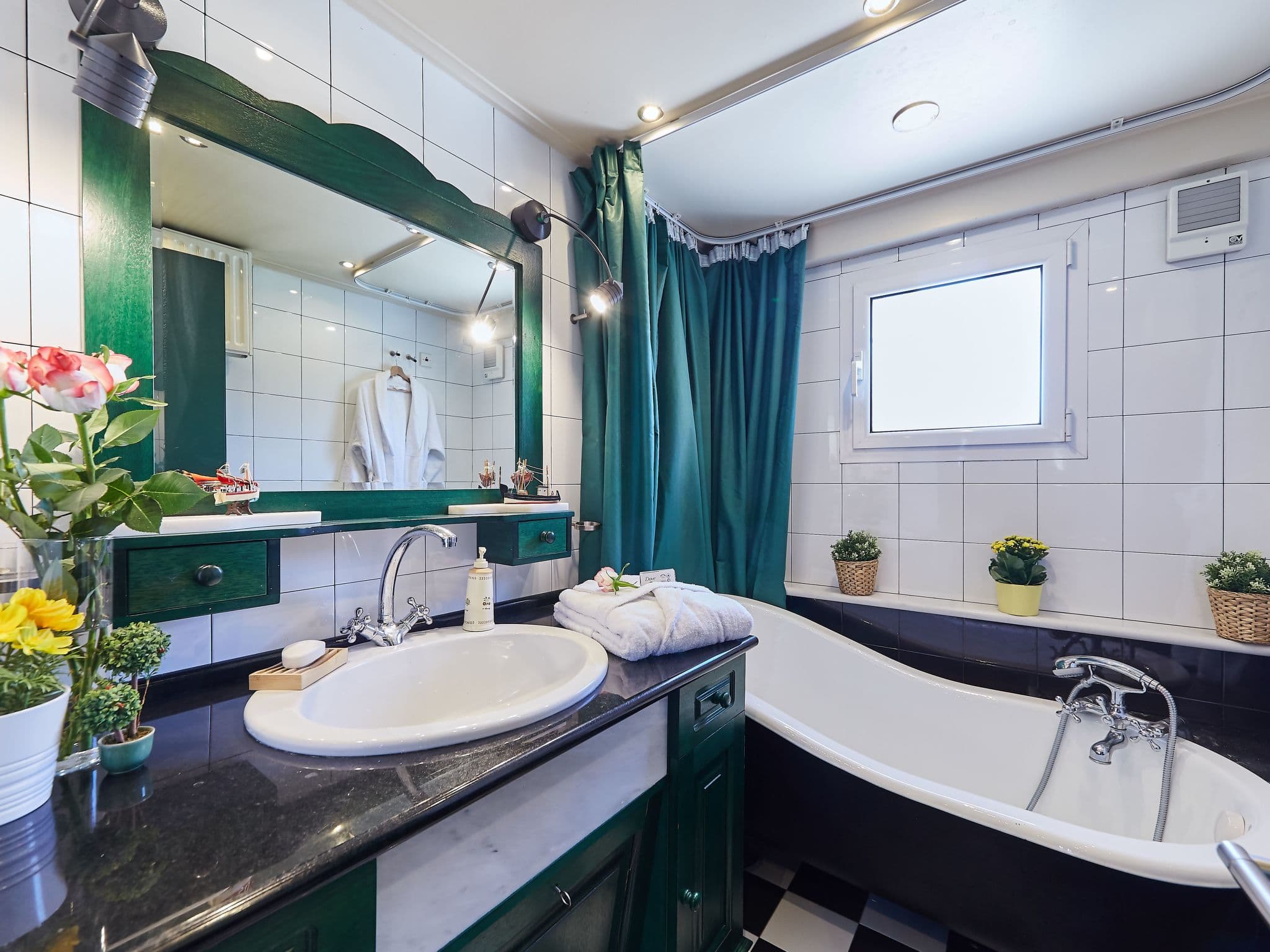 Bathroom / Wellness