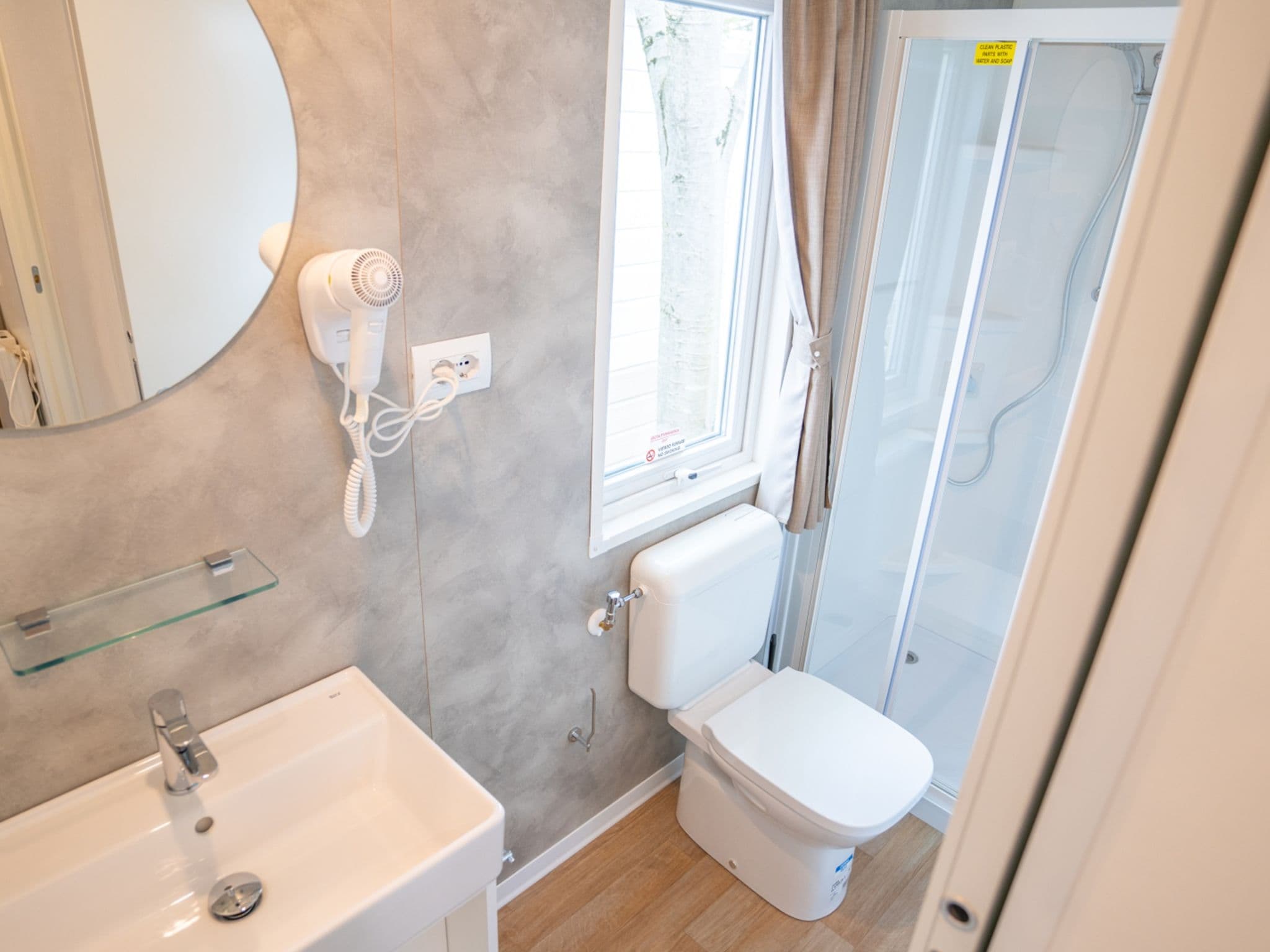 Bathroom / Wellness