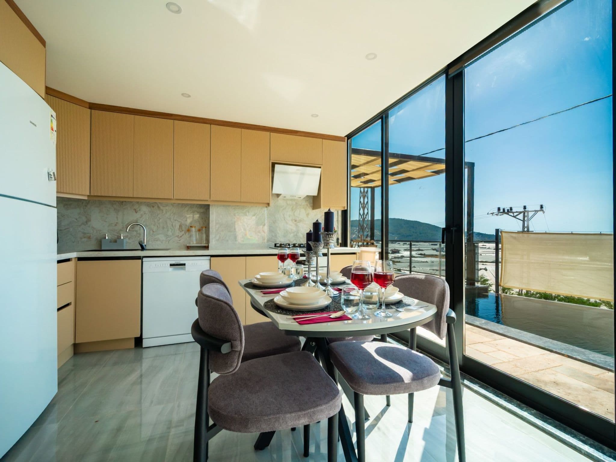Kitchen / Dining Room