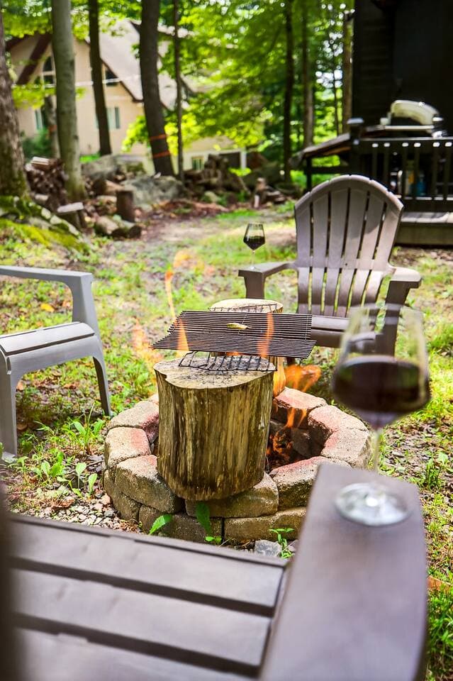 enjoy making s'mores and spending time with family around this beautiful fire pit