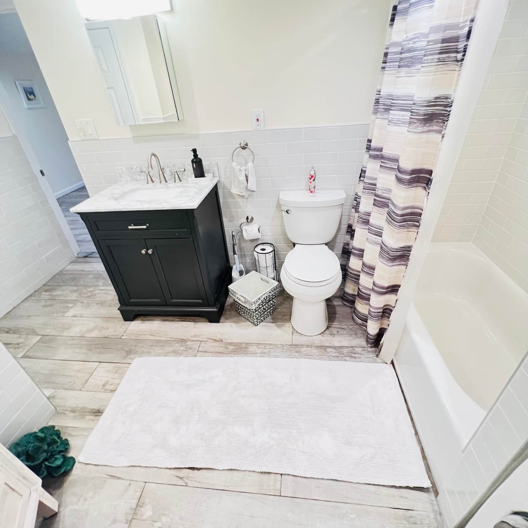 Full Bathroom