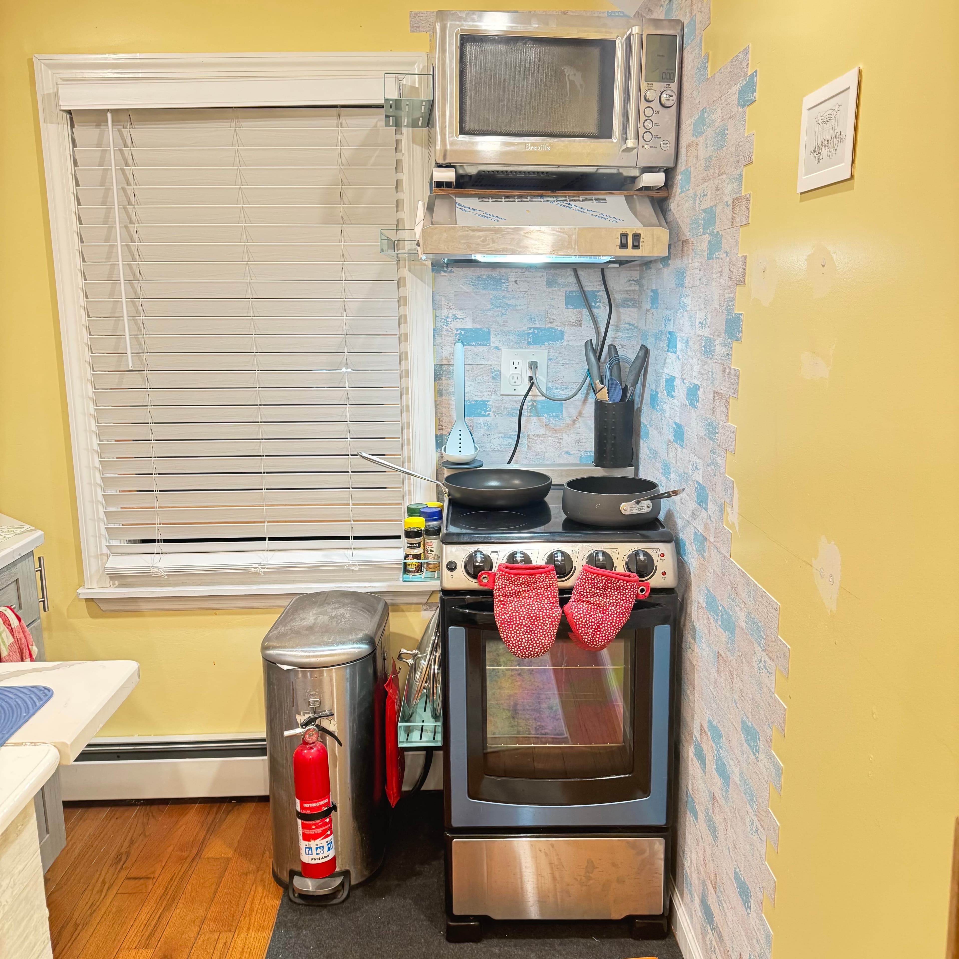 Stove /Oven & Microwave 