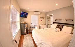 King Bed Retreat: Pet-Pally | STR • MTR • LTR