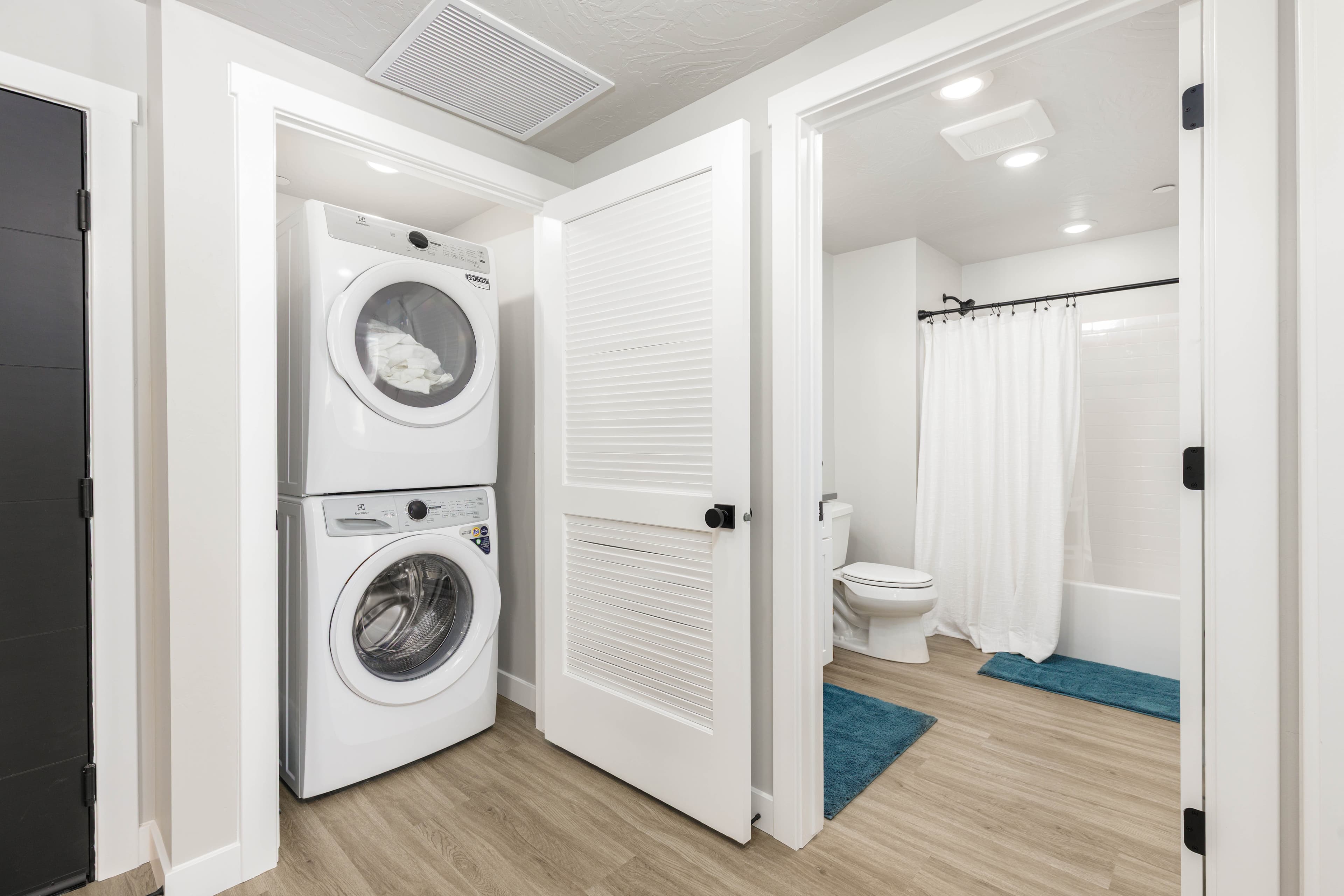 In-unit washer & dryer