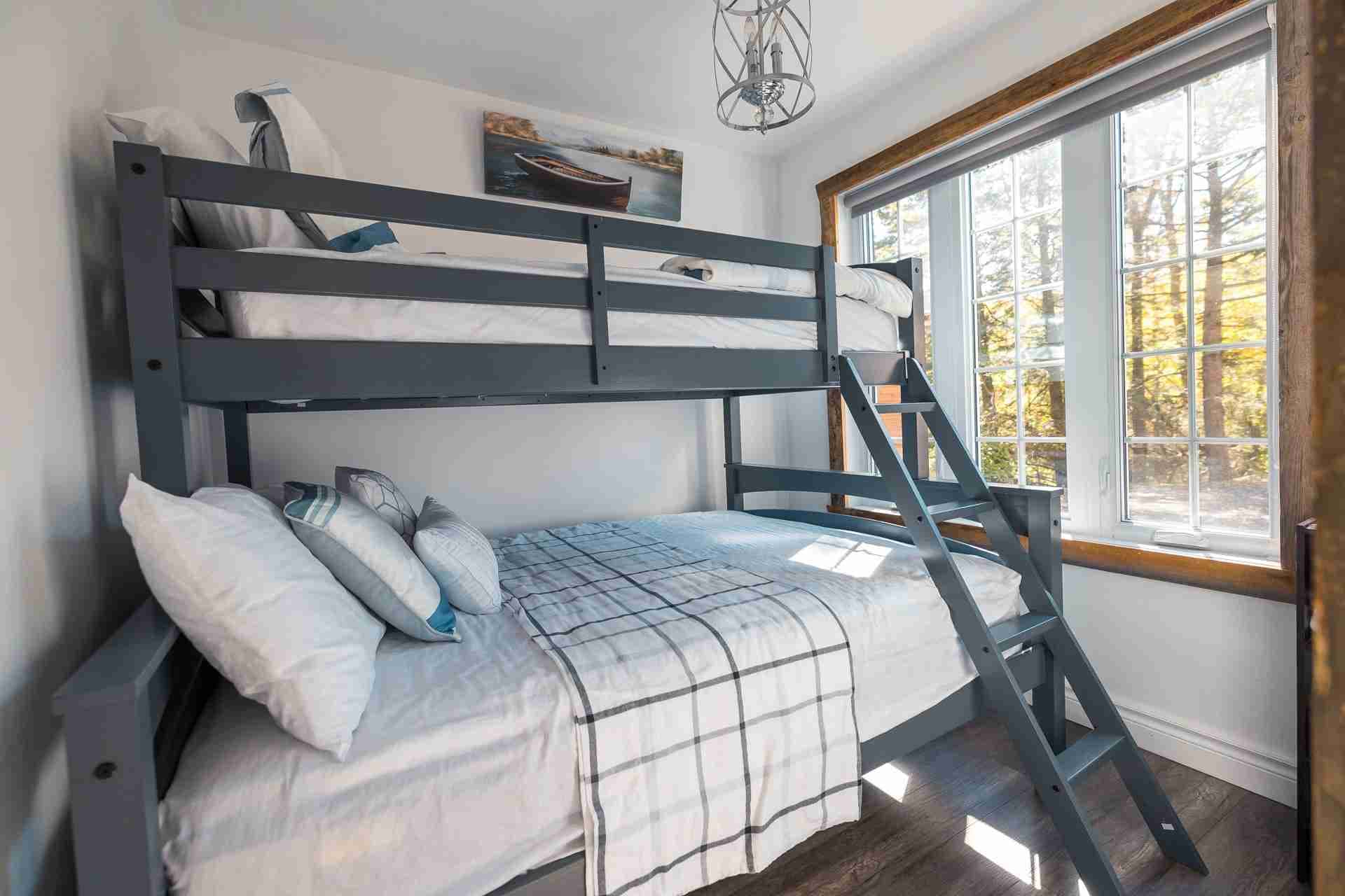 [3rd Bedroom] Bunk Bed (single and double size bed)