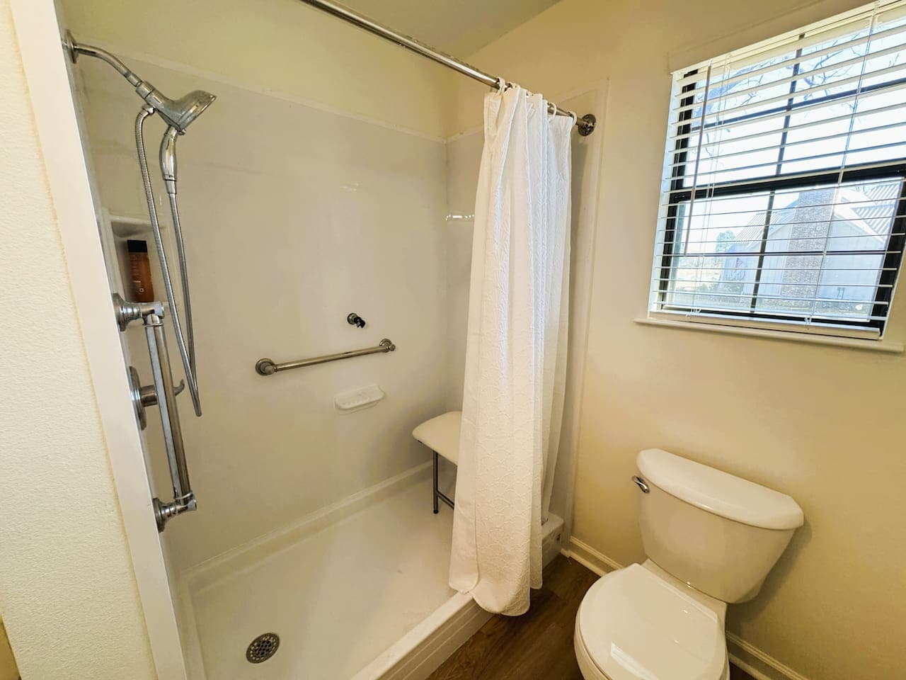 Gallery Image 18