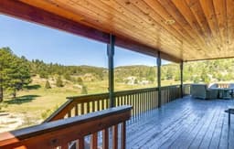 Beautiful view, AC, dog friendly