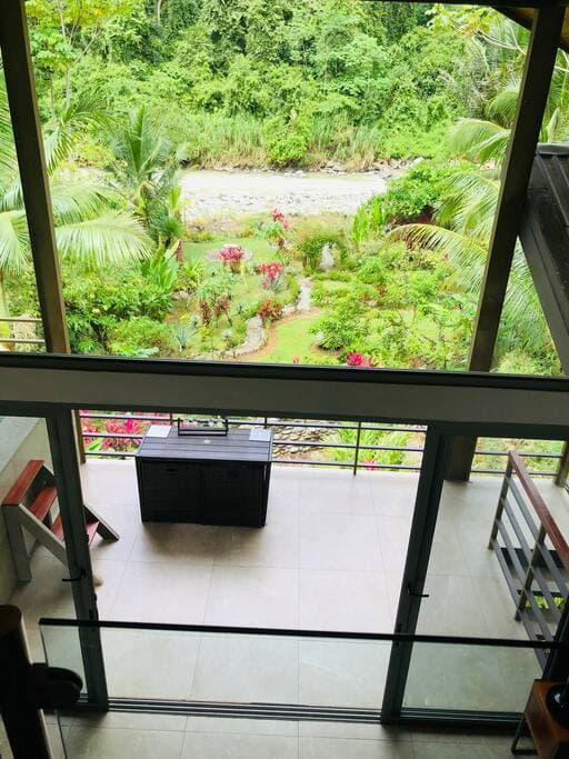 Sloth Villa vacation home with incredible views