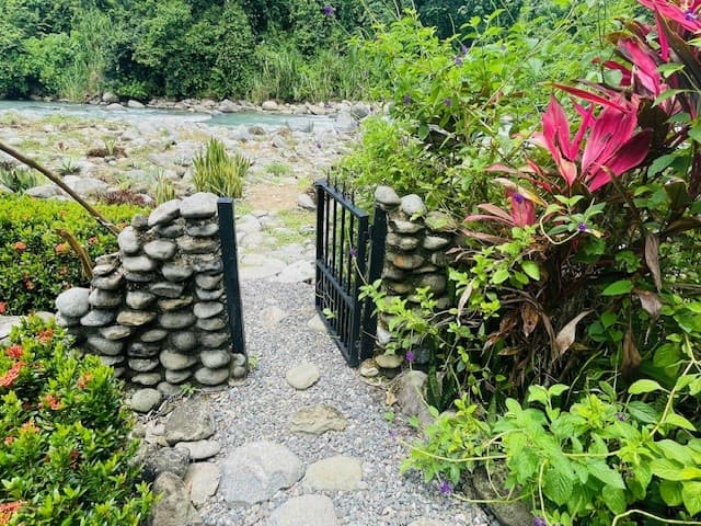 Places to stay in Uvita Costa Rica hotels in Uvita Barbeque ranchero with access to the river 2