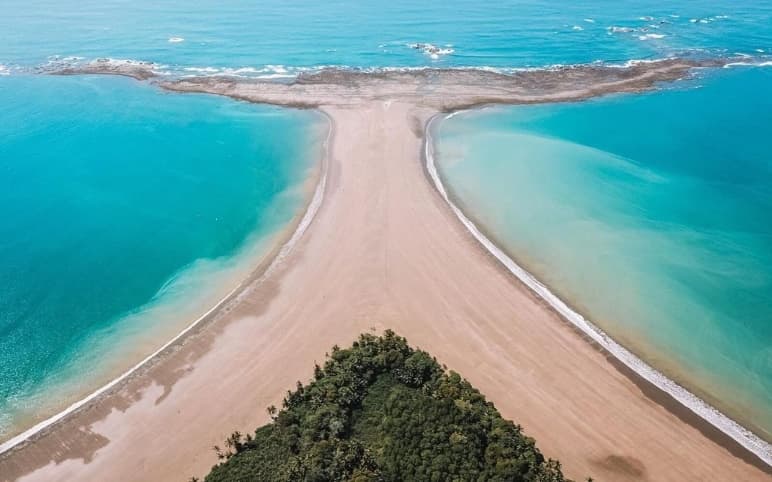 Jungle Beach Vacation dot com is super close to the amazing Whale's Tail Beach
