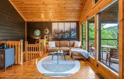 Romantic Luxury Suite in Sevierville