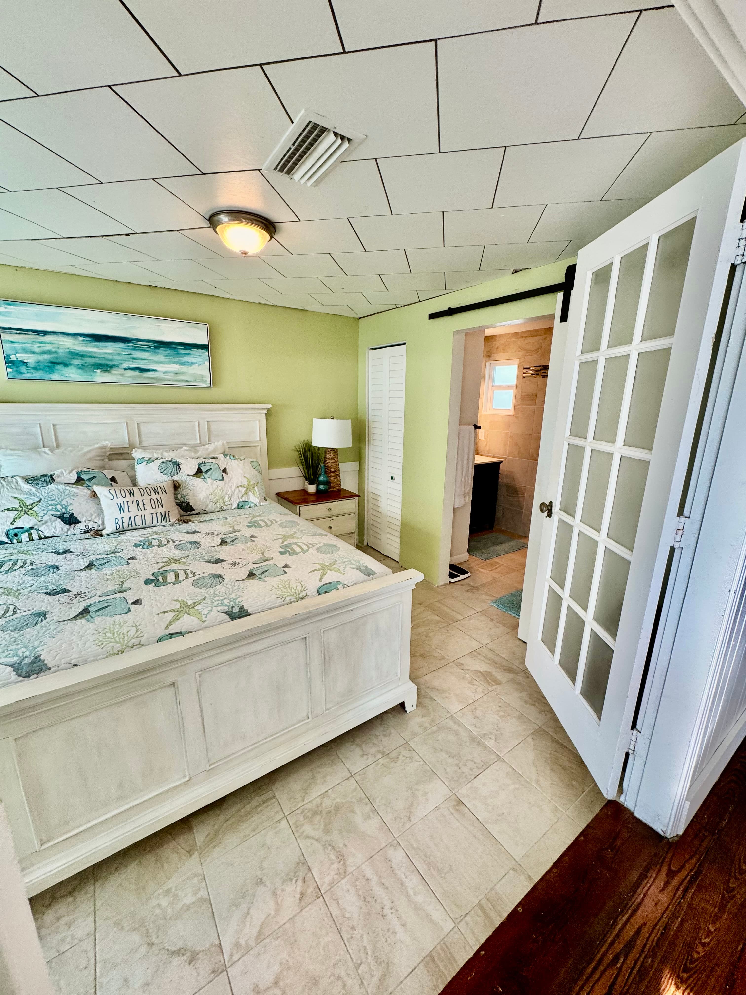Main bedroom with ensuite