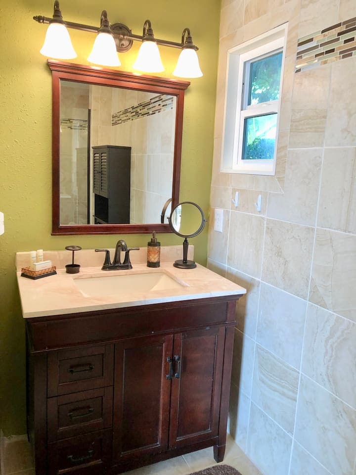 Gallery Image 18