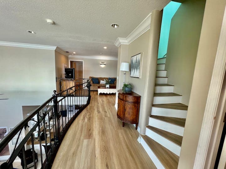 Third floor access. Not door but pretty private