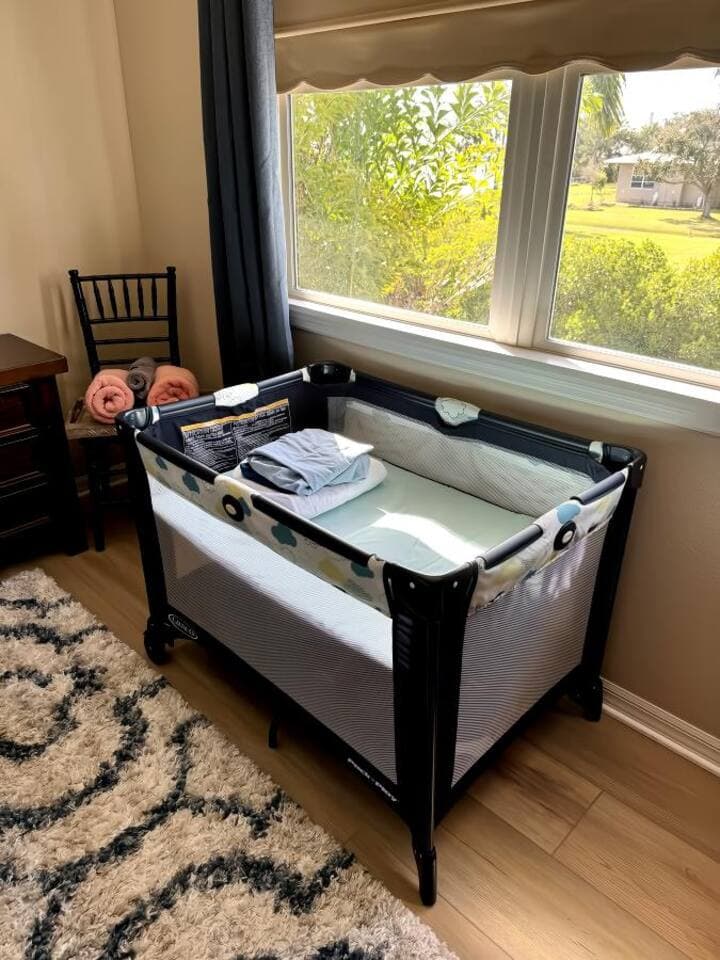 Pack n play is stored in the closet in this room
