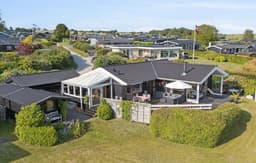 "Viggo" - 200m from the sea