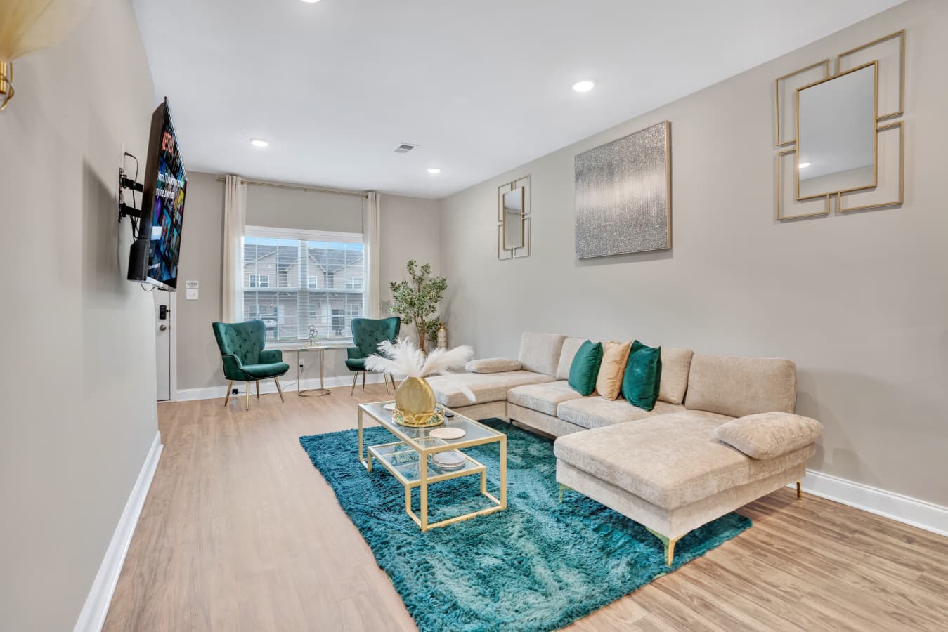 A Taste of Luxe *Upscale Condo* Near Nashville and Ft Campbell