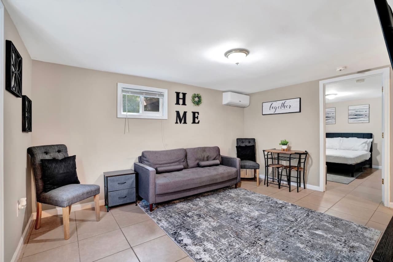 Serene Downtown Clarksville Villa