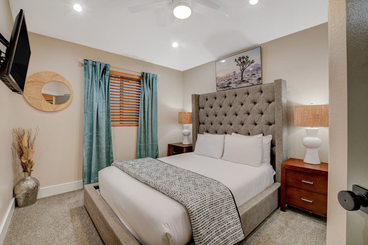 9121 Dolente Ave 48.jpg