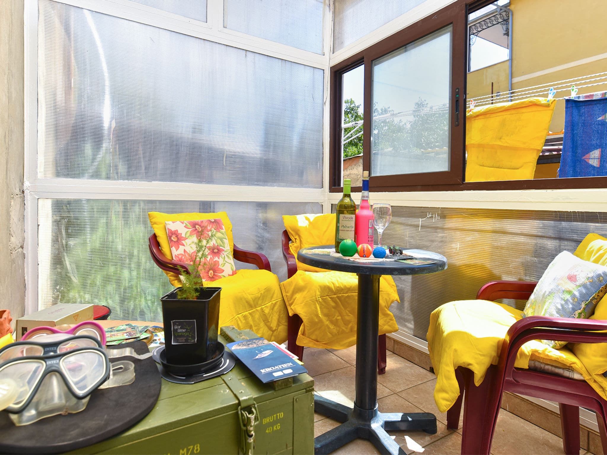 Kitchen / Dining Room