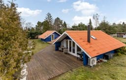 "Lycka" - 700m from the sea