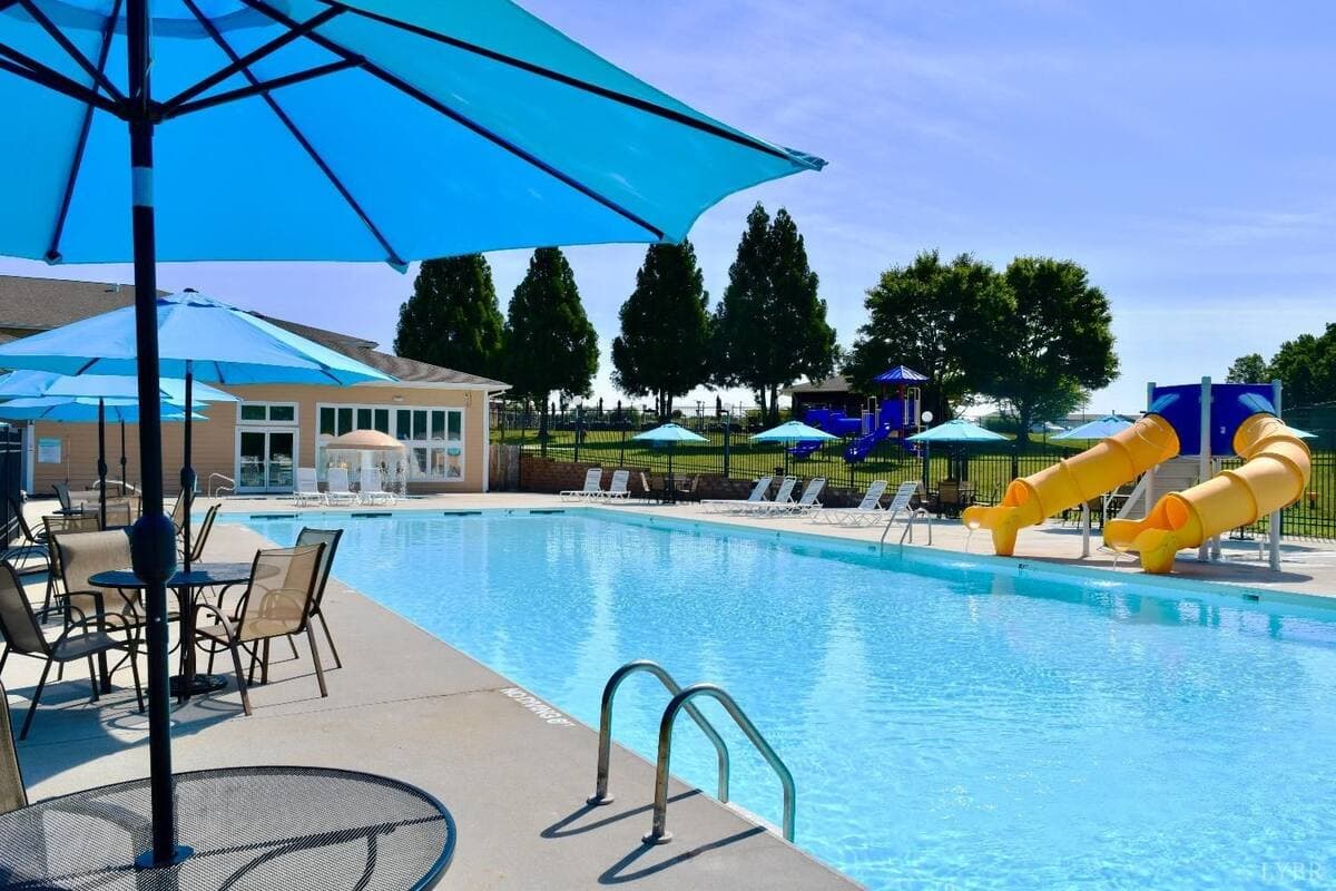 Pool 2