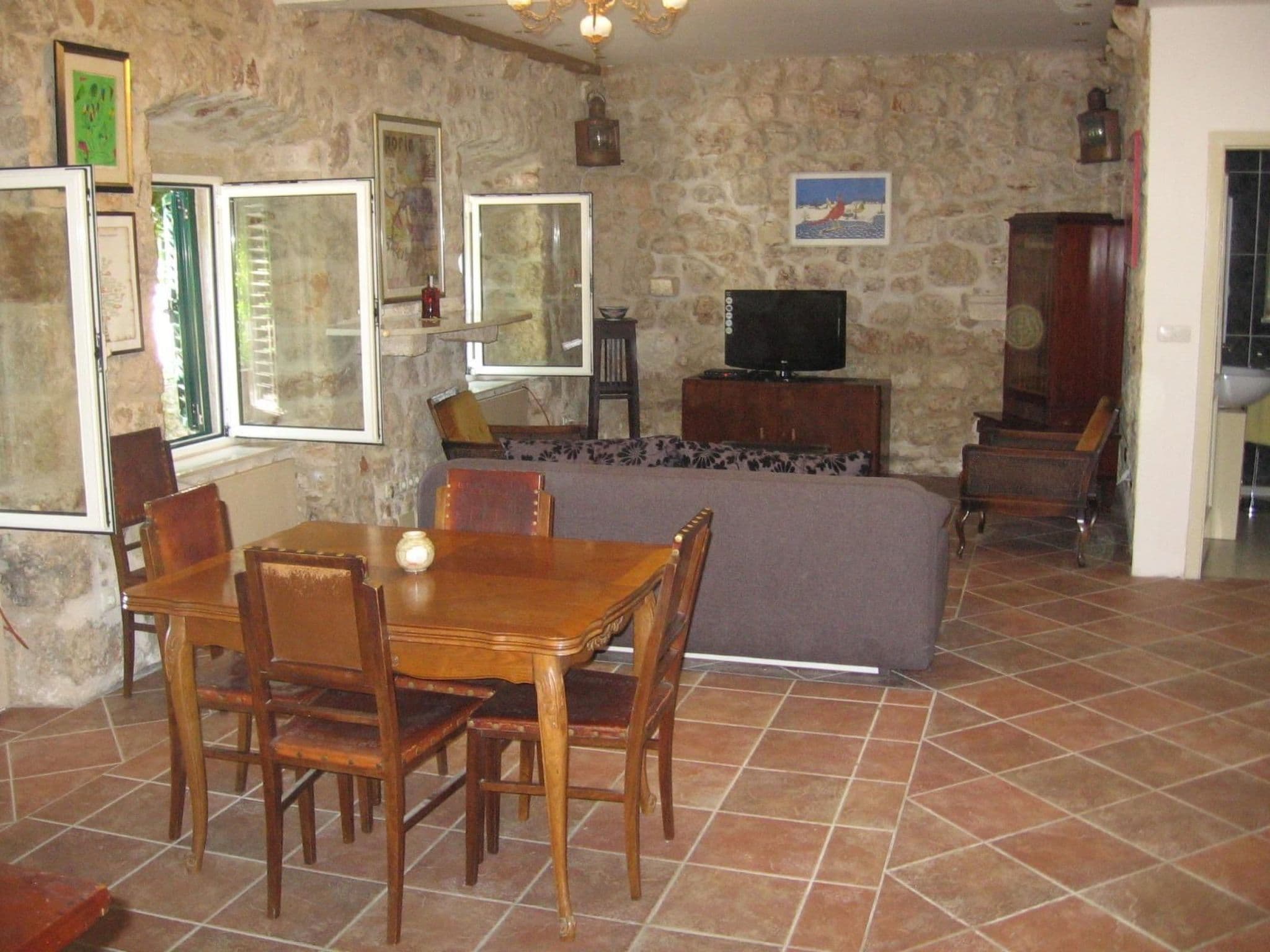 Gallery Image 17