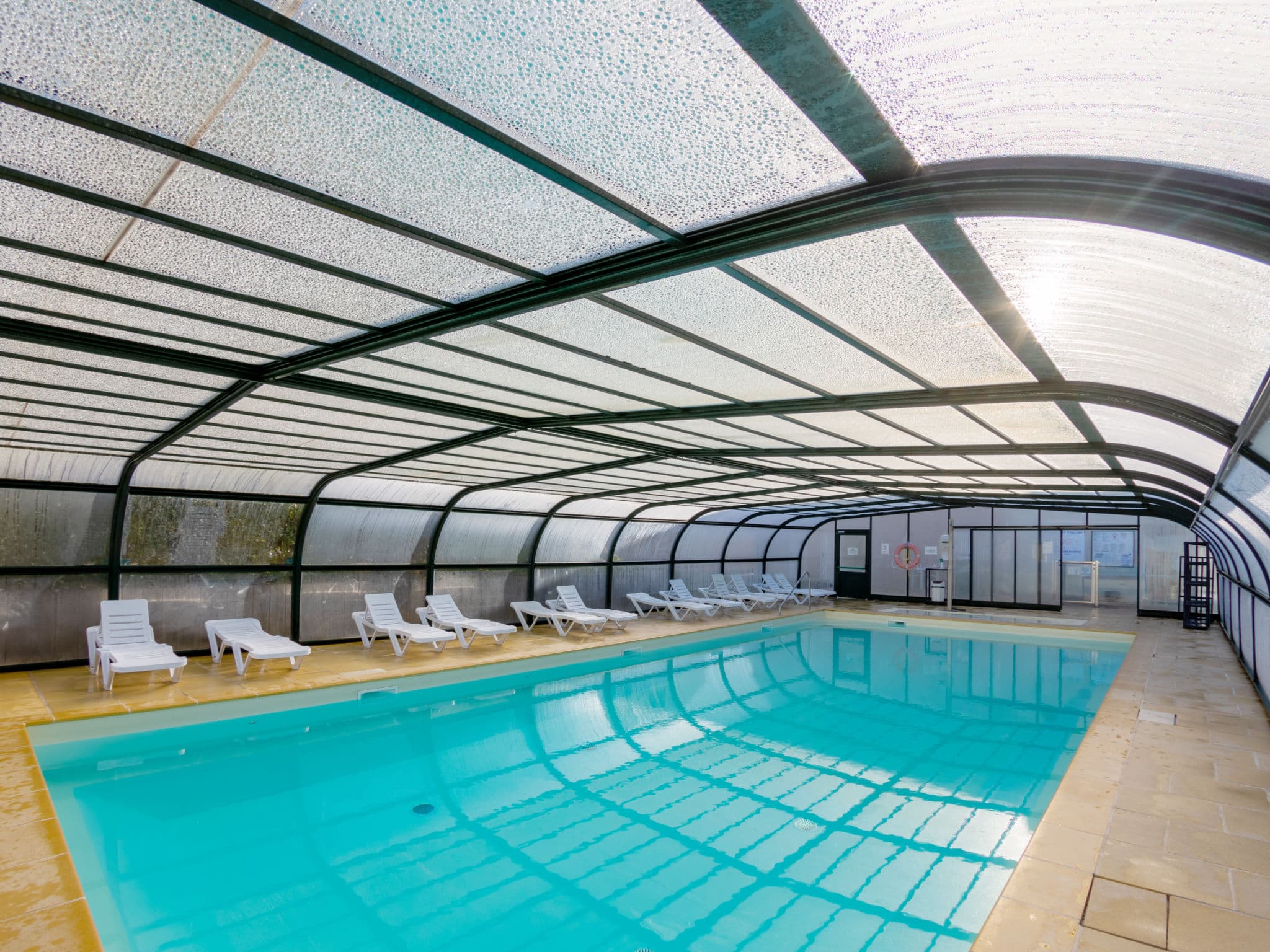 Pool Indoor