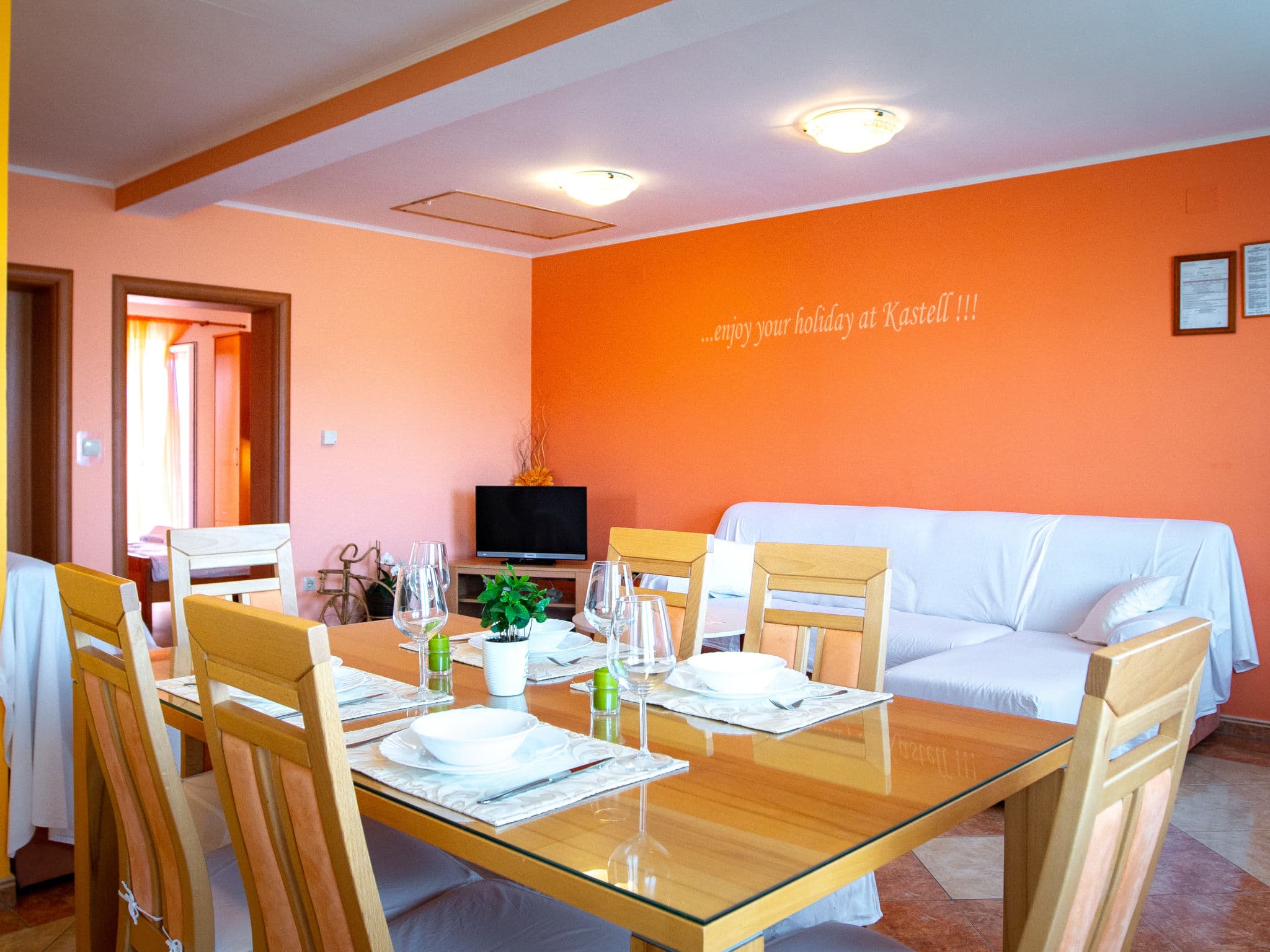 Kitchen / Dining Room