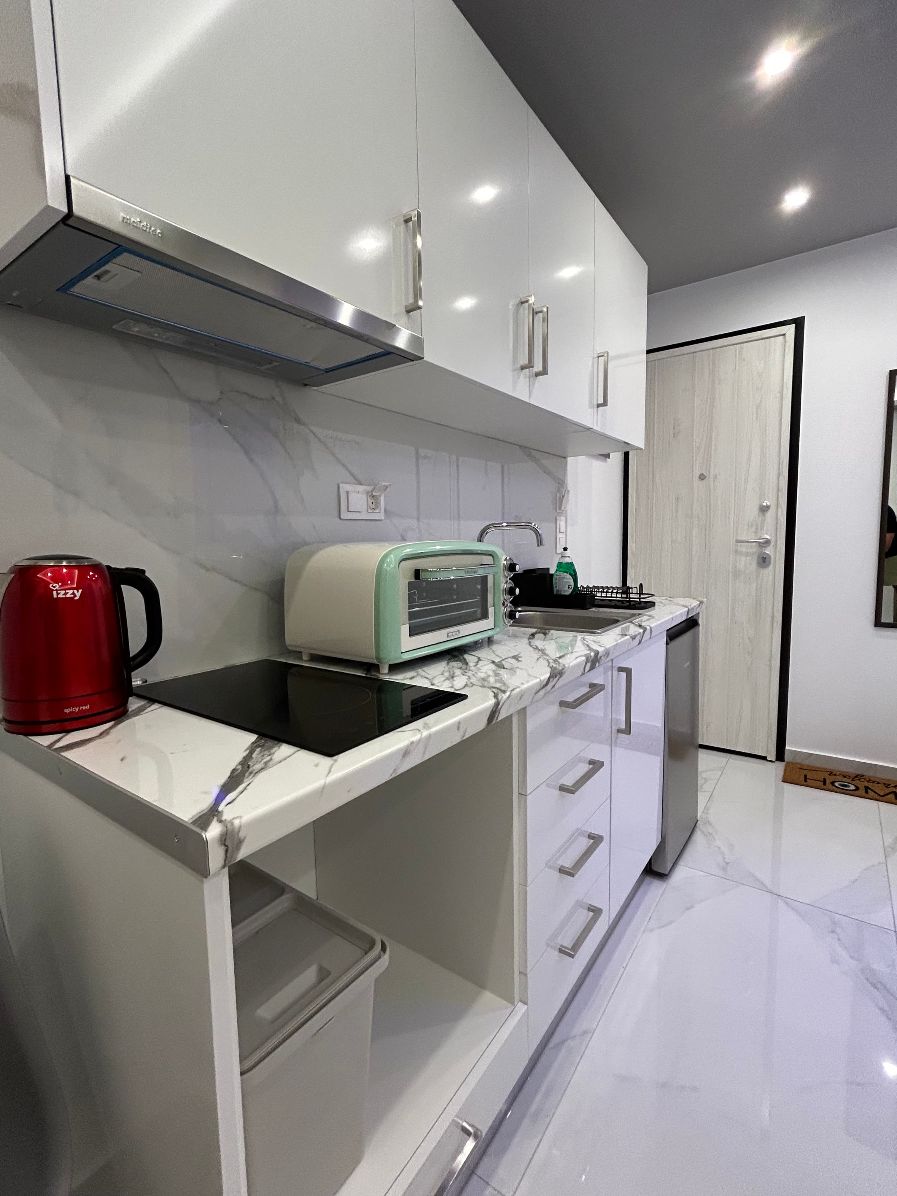 Kitchen - fully equipped kitchen