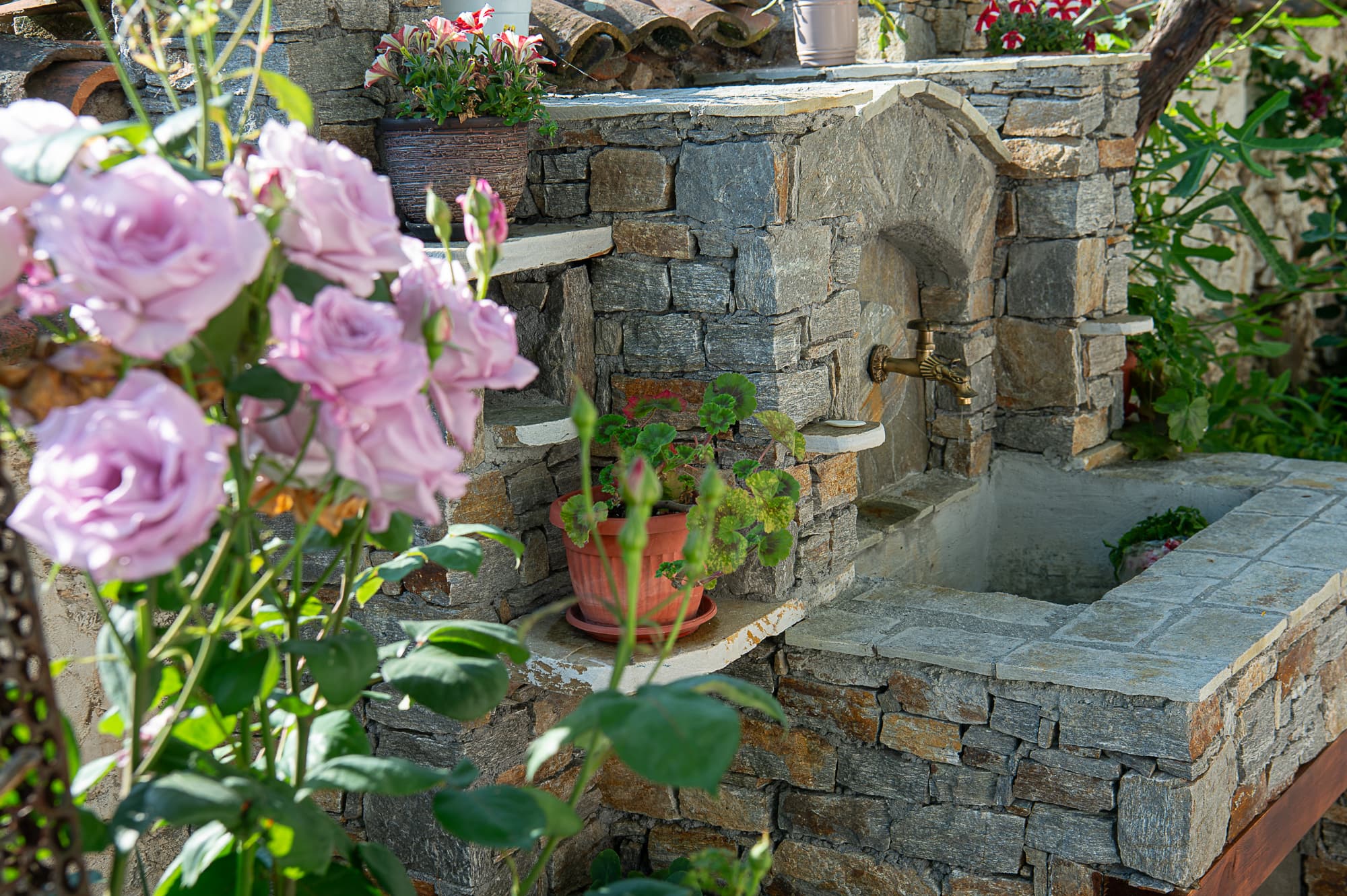 Outdoor sink