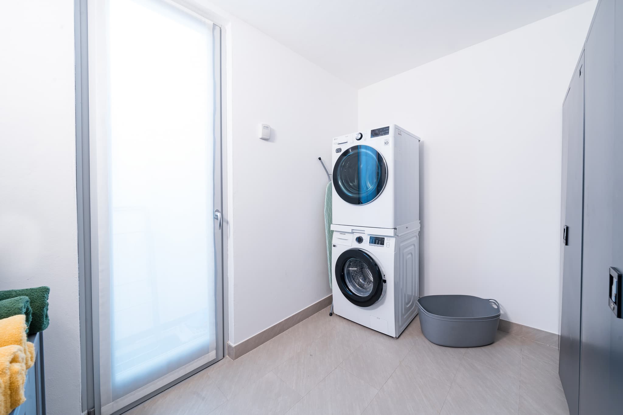 Laundry room, floor 1