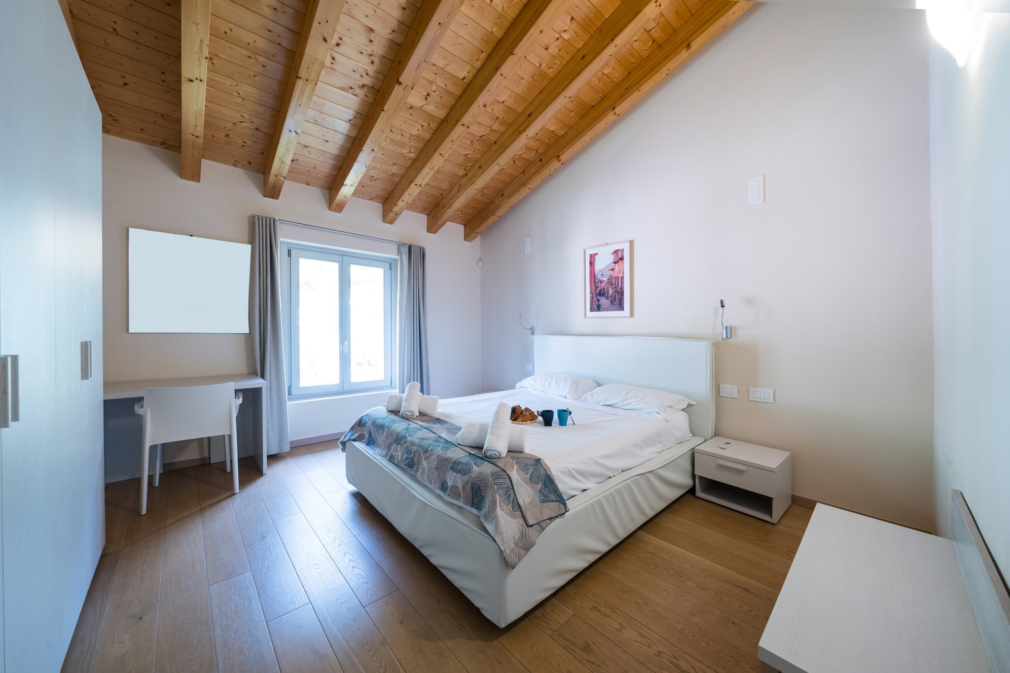 Bedroom 6, floor 3