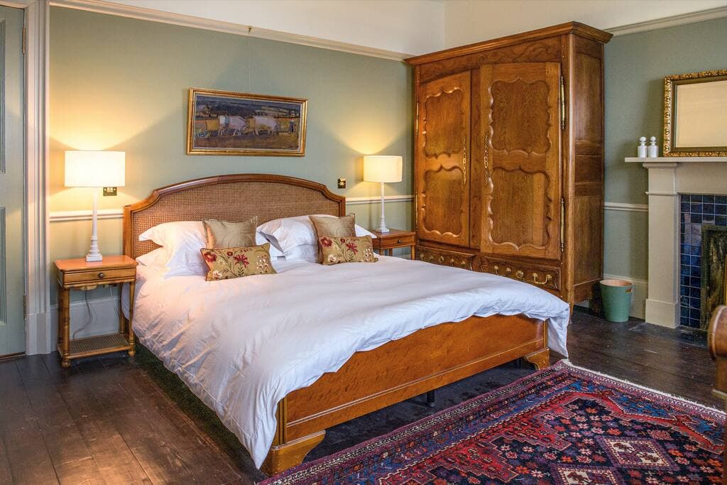 Bedroom 2: Morven - the super king bed