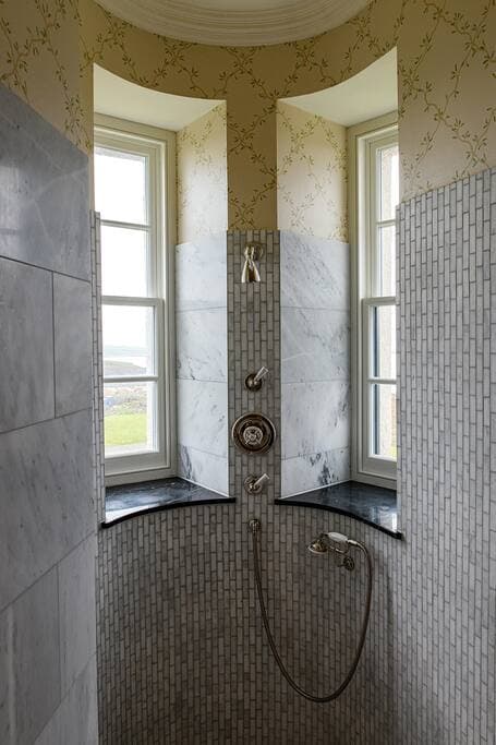 Bedroom 1: Bustha - turret shower